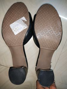 New Unused Girls Causal Heels 👠