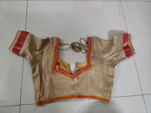 Saree With Desginer Blouse