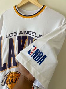 Los Angeles Lakers Graphic T-Shirt