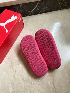 Puma Shibusa Glowing Pink Slides