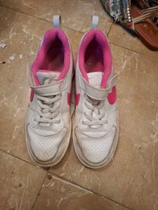 Nike White Pink Sneakers for 6 to 8 ye old