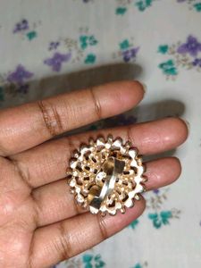 Elegant Pearl and Crystal Statement Ring