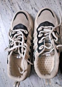 Cream &amp; Black Lace-Up Sneakers