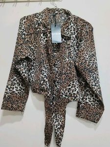 leopard print shirt ( women)
