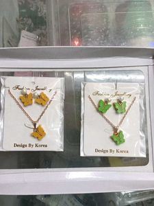 2 Butterfly Pendant Necklace & Earring Set p