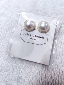 Pearl Studs
