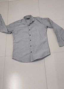 Men's Grey Long Sleeve Button-Up Shirt