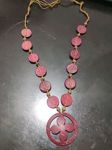Neck Piece