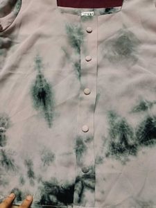Tie-Dye Puff Sleeve Square Neck Top