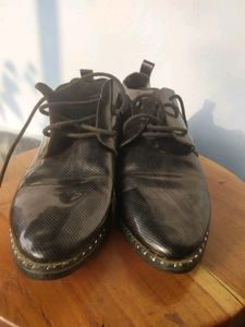 Unisex Pointy Toe Block Patent Leather Derby Shoes