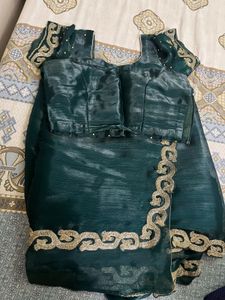 Elegant Dark Green Saree with Blouse
