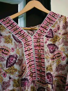 Floral A Line 3 Piece Kurta Set M Size