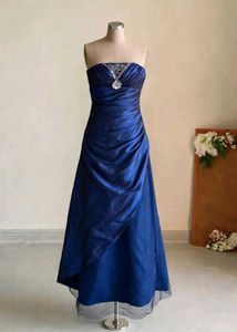 Elegant Royal Blue Embellished Gown ❤️