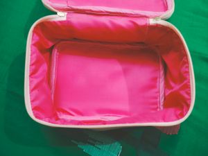 Bow Vanity Bag Very Spacious And Big 💗