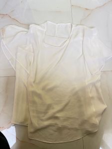 🌟🌟🫶🏻White Butterfly Sleeve Top
