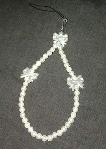 White Pearl Bow Phone Charm🎀