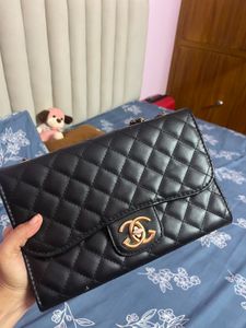 Black Quilted Chain Shoulder Bag | Stylish Crossbo