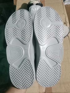 NEW NO USED CASUAL SHOES FOR MAN &amp; WOMEN'S,
