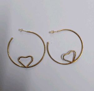 Chic Gold Hoop Earrings with Heart Charm