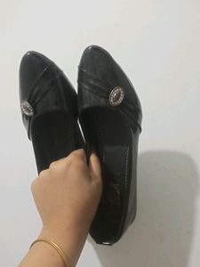 Black Small Wedge Heel Sandal