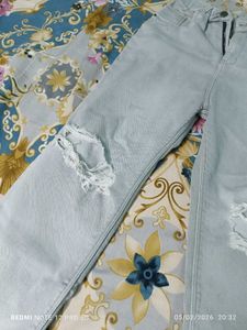Ripped Wide Leg Jeans