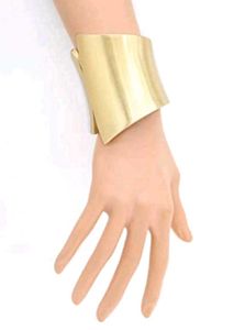 Pinteresty Chunky Gold Bracelet