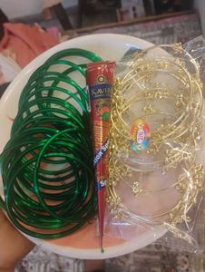 Green & Gold Bangles with Mehendi Cone