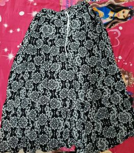 Black and White Floral Print Skirt