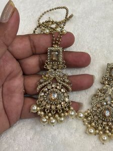 Exquisite Pearl & Crystal Dangler Earrings