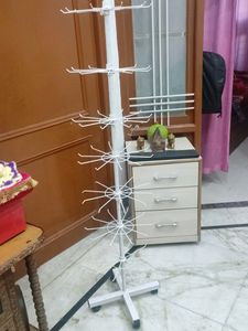 arround 5 Feet Rotating Stand(disassembld)