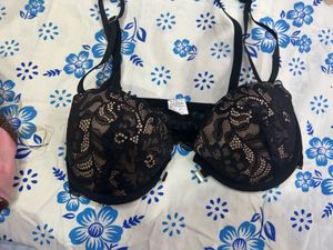 never worn ... Black Lace Push-Up Bra