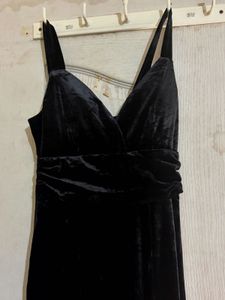 Elegant Black Velvet Maxi Dress