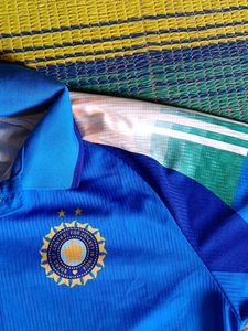 India Cricket Jersey With the name of Virat 18