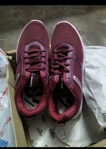 Wrogn Maroon Sports Shoes
