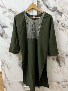 Elegant Olive Green Embroidered Kurta