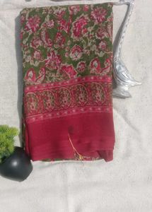 Elegant Red &amp; Green Printed Saree