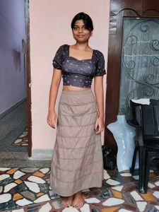 Q&TIE Hong Kong Tiered Boho Maxi Skirt