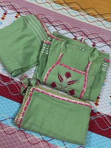 Elegant Green Kurta Set with Dupatta