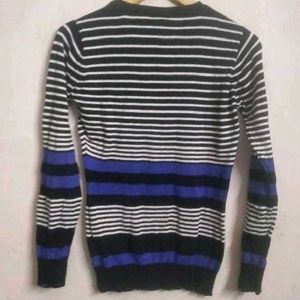 Striped Crewneck top