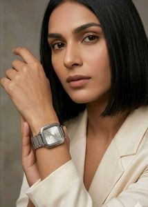 Stylish Silver Square Wristwatch