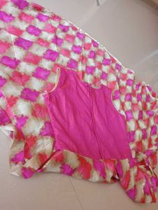 Elegant Pink Ethnic Gown