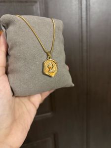 Anti tarnish !! stainless steel Gold Tone Necklace