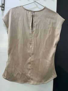 Chic Beige Textured Top