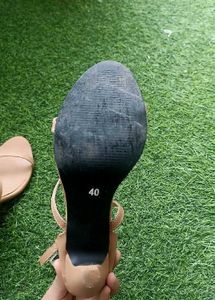 elegant nude heel