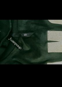 Green Sweatshirt