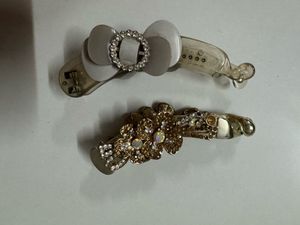 Set of 2 Decorative Hair Clips