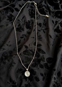 Elegant Silver Tone Pendant Necklace