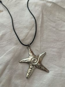 Starfish Pendant Necklace