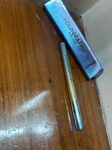 Color Essence Holographic Eyeliner