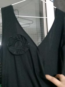 Elegant Black Sleeveless Dress